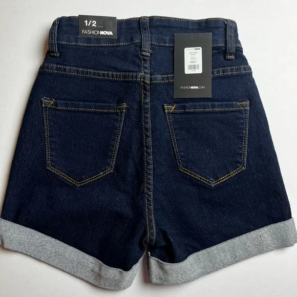 Fashion Nova dark denim shorts - Picture 3 of 4